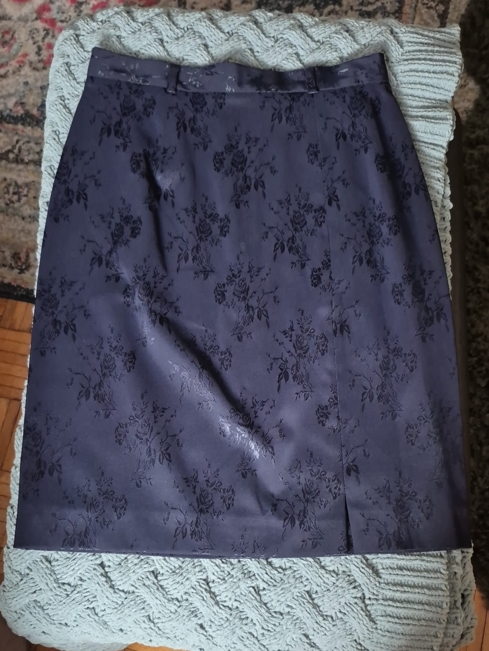 Size 5 Women's Navy Floral Jacquard Pencil Skirt